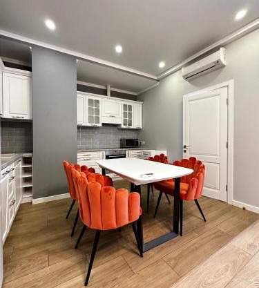 Gagarin Plaza Stylish Apartment