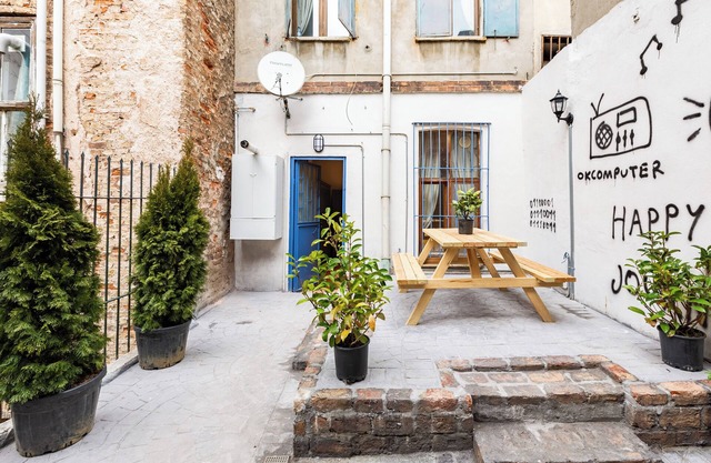 Ganbaru Tours-Private Triplex in Galata