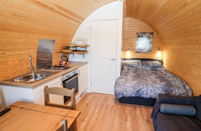 Gander Pod