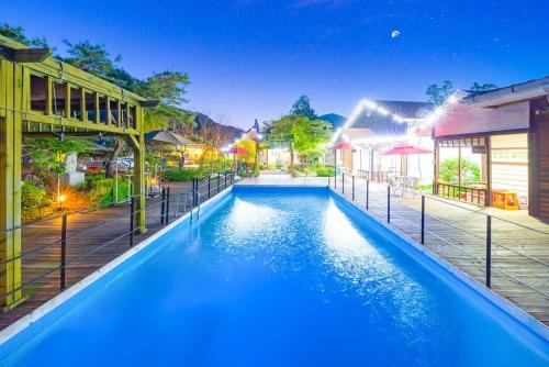 Gapyeong Adelheim Pension Dogs Allowed, Group Rooms, Spa