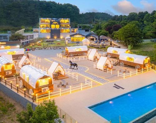 Gapyeong JH PoolVilla & glamping