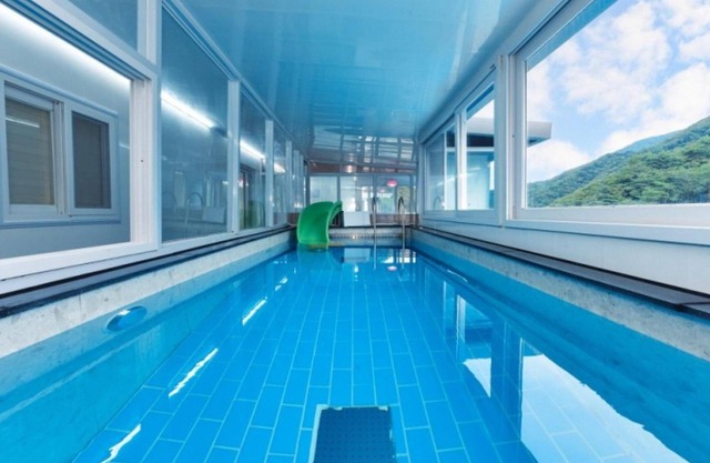 Gapyeong Shinbi Kids Pool Villa