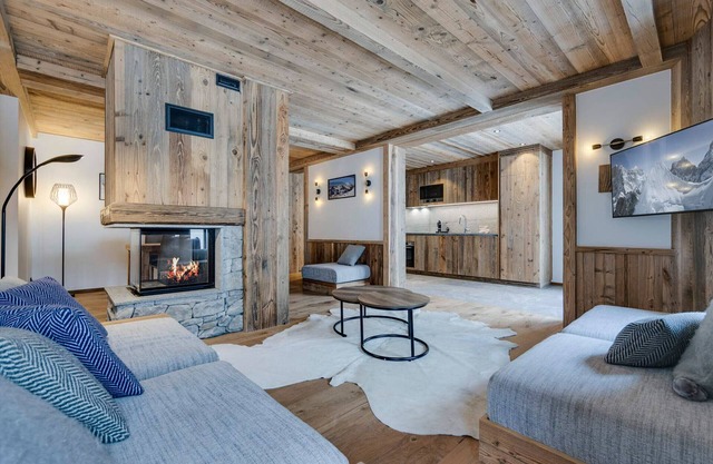 Garden Apartment Near Fornet Slopes - Cozy, Modern, Ski Storage, Parking