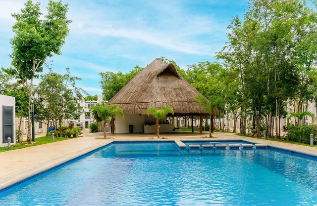 Gated Community with Pool, 6 Miles from DT Playa