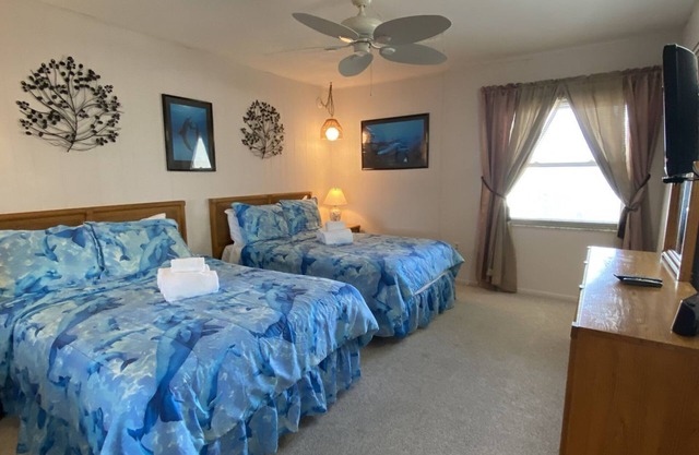 Gateway Villas #698 - Modern Beachfront Condo with Amazing View