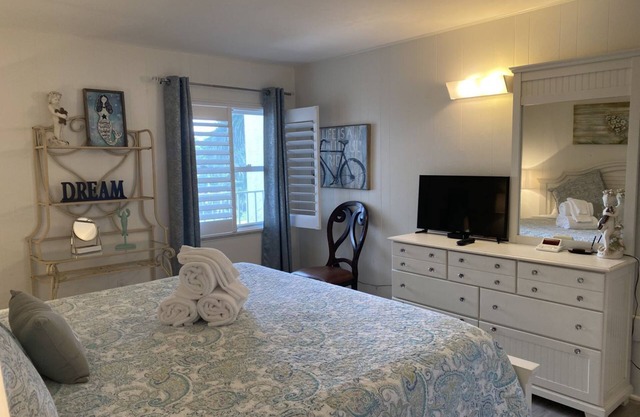 Gateway Villas #298 - Beachfront condo