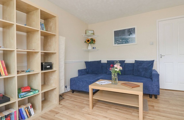 GECKO BEACH, romantic, country holiday cottage in Porthtowan