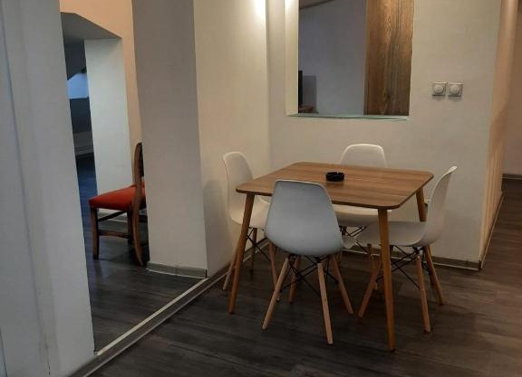 Gemütliche 3. Zimmer Wohnung in Zentrum von Belgrad