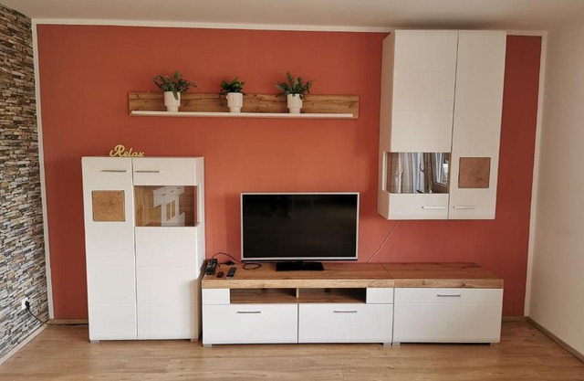 Gemütliche 90 qm Wohnung in Saarburg, zentral gelegen, Garten mit Aussicht, separater Eingang