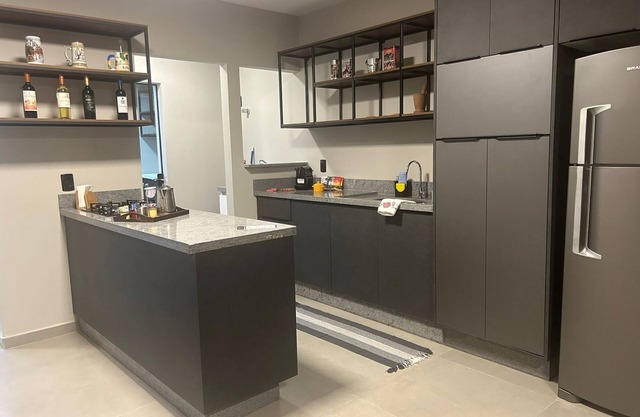 GEMINADO CASA 4 ALTO PADRÃO 3 QUARTOS