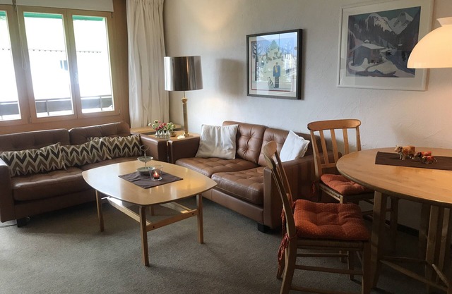 Generous app. for 1- 4 people with balcony, swimming pool and sauna, Davos-Dorf