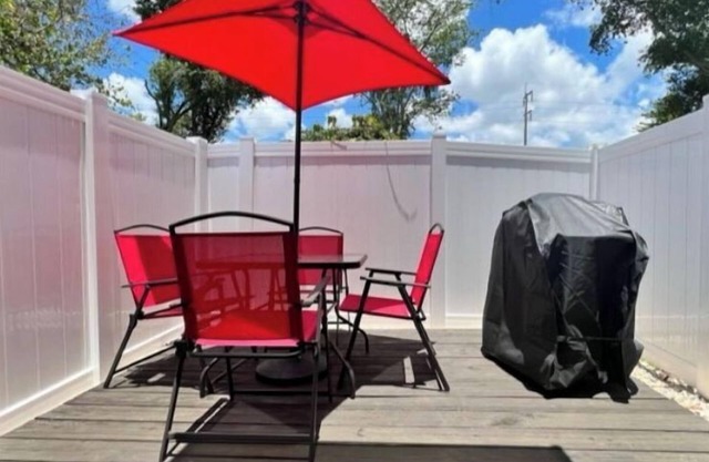 Georgeous Tiny House in the Heart of Tampa. Completely private.