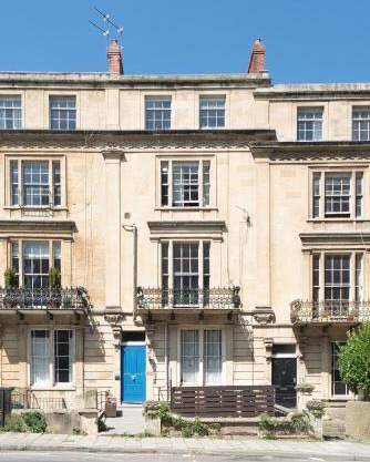 Georgian Shared House No'64 - By Clifton Short Lets