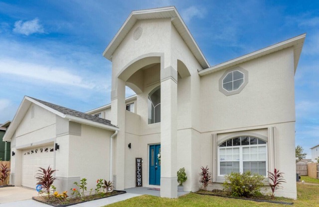 Getaway & Comfy House w/Pool