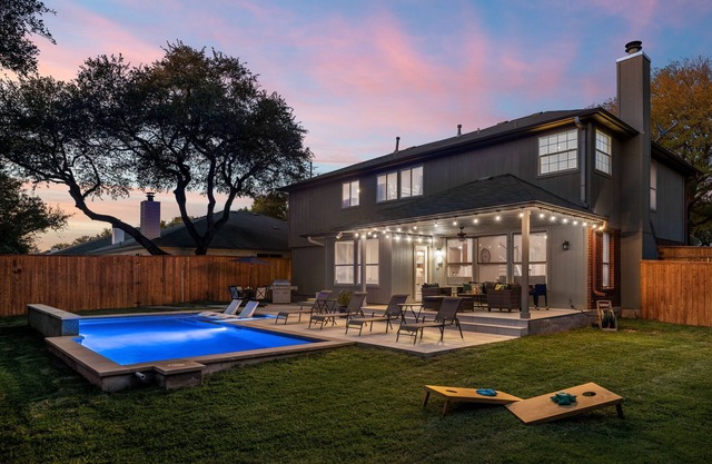 Getaway with Pool, Hot Tub, Arcade & 7 Bedrooms