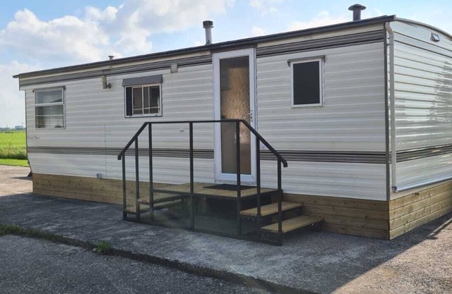 Gezellige Ruime Stacaravan om Lekker tot Rust te Komen bij ons op de Camping