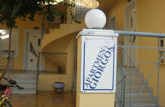 Giorgos Apartments