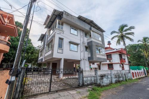 Gipsy Cove Apartments, Colva