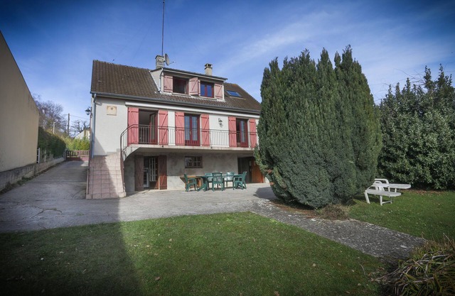 Gite at the crossroads of the Champagne region.
