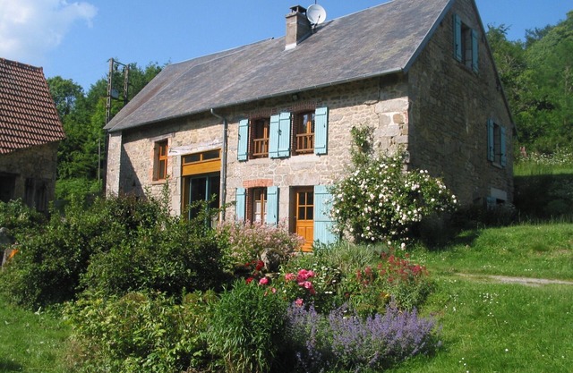 Gite 'Croisée des Chemins': character house in Lépinas (Limousin)