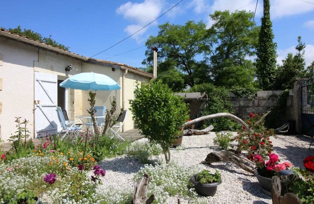 Gite DE Goulee - Jau-dignac-et-loirac