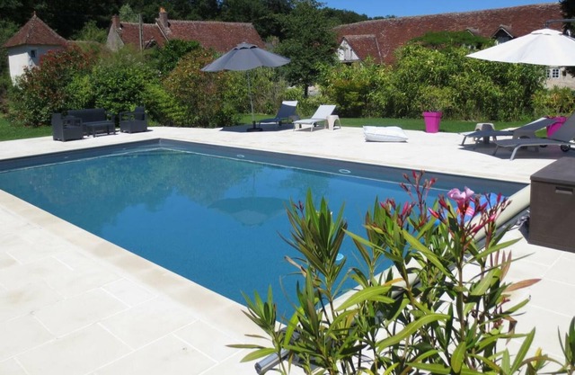 Gite Nazelles-Négron, 2 bedrooms, 4 persons