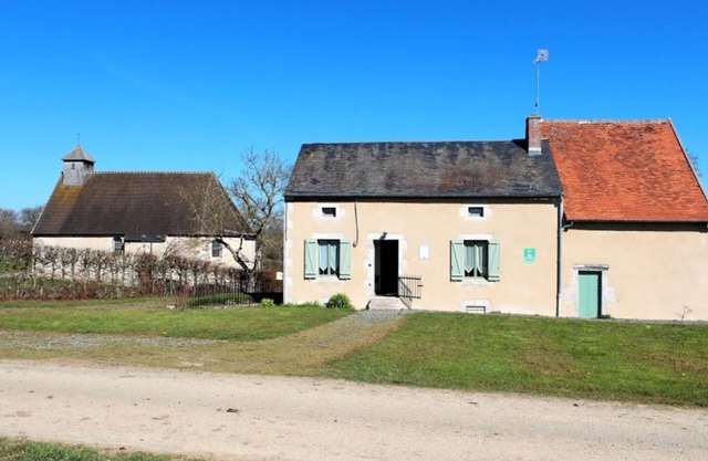 Gite Saint-Sauvier, 2 bedrooms, 6 persons