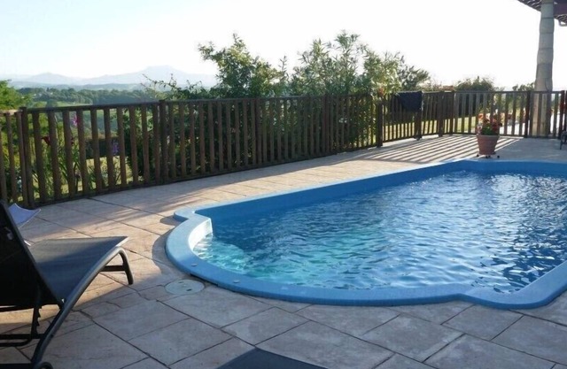 GITE T3 POOL HEATED + MOUNTAIN VIEW