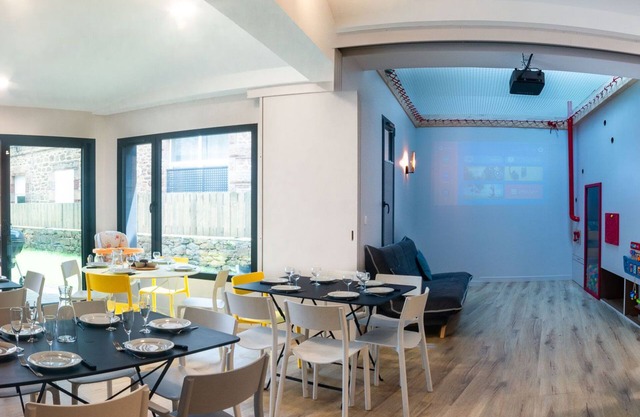 Gite - Up to 20 rooms - Ecolabel - PMR