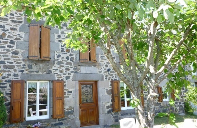 Gite Valuéjols, 4 bedrooms, 10 persons