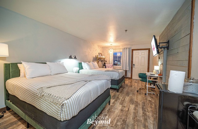Glam Jam | 1 Bed, 1 Bath