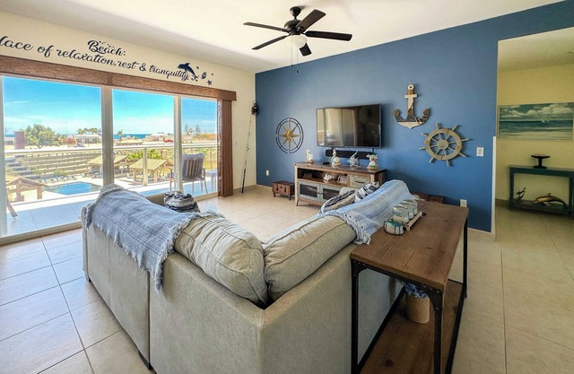 Glamorous Condo with Amazing Sunset #N402