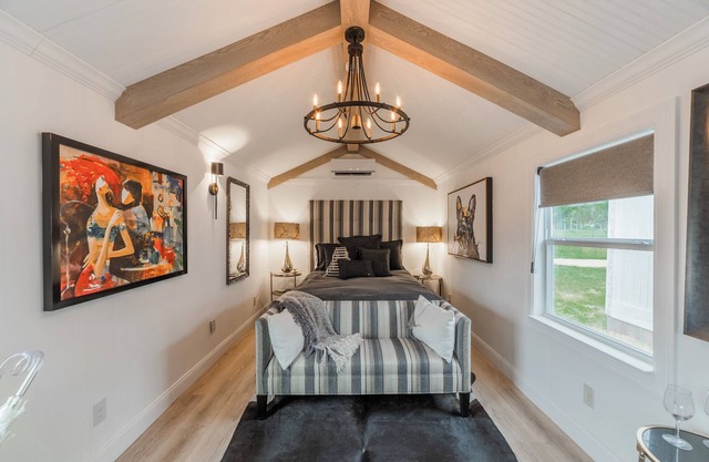 Glamping in Spicewood TX Hill Country~ Cabin 1 The Madison at Green Acres