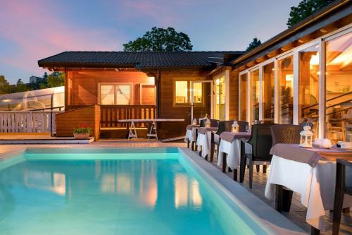 Glamping Villaggio Parco Dei Castagni 4 stelle