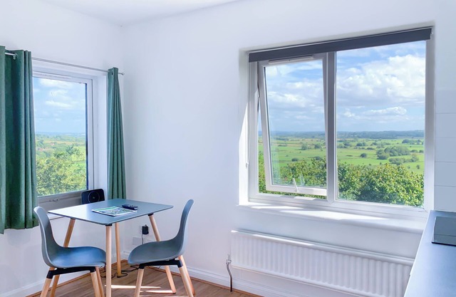Glastonbury Studio - Sleeps2 -Free Parking