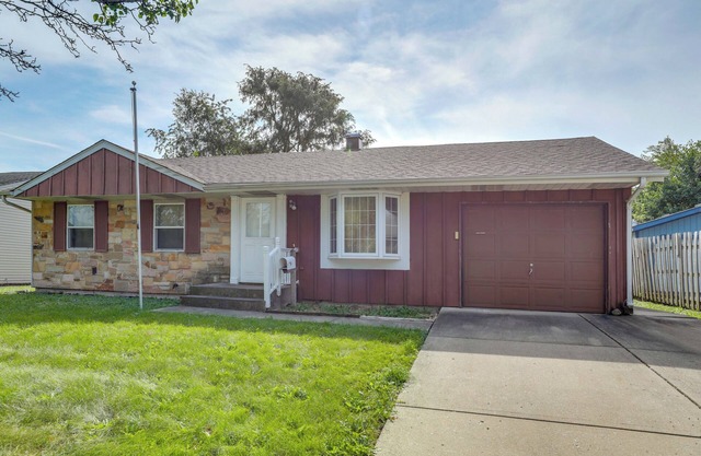 Glendale Heights Home with Office and Backyard!