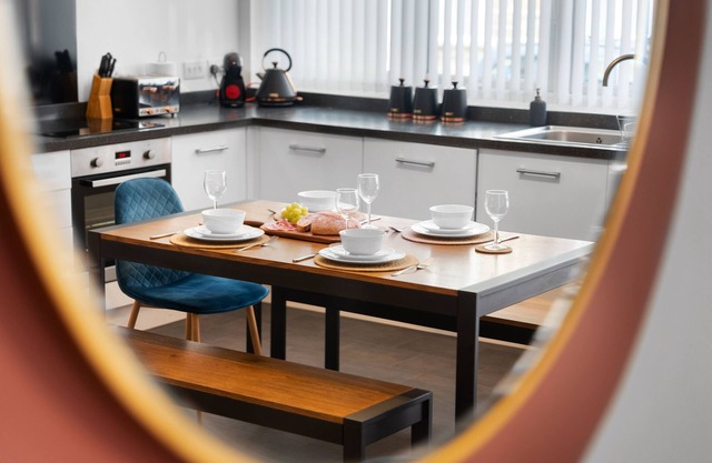 Glevum Lodge - town centre apartment
