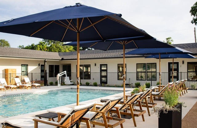 Gloria Inn Unit 5 -5 minutes from Baylor and 2 Blocks to Magnolia