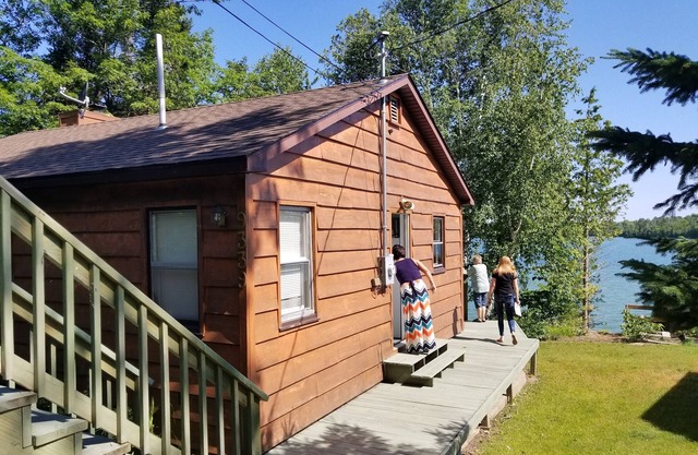 Go Bearfoot And Relax on Grand Lake