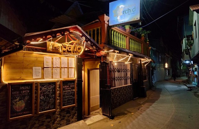 Golden Orchid-The Lodge