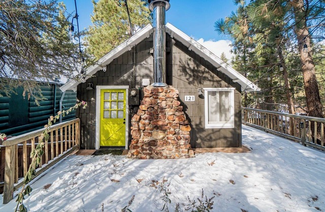 Golden View Cabin in gorgeous Big Bear with WiFi