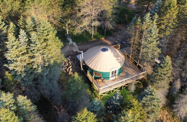 Golden Vista Yurt - Pet Friendly