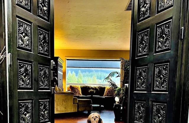 Golf and lake front property with the most amazing views in the valley.