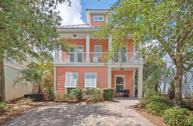 Golf Cart | Pool | Fam Friendly | Walk 2 Beach