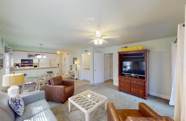Golf Course Serenity 1 Bedroom Suite
