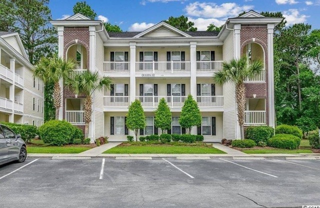 Golf Course Vacation Spot, Luxurious 3BR Condo