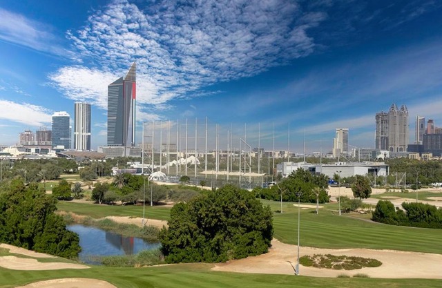 Golf-course view 3BR apartment in Vida, The Hills by Rich Stay
