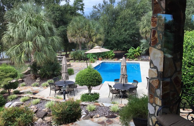 Golf Tourn Week Rental - 4/3 Estate w/Heated Pool, Pool Table, Theater + extras
