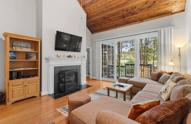 Golfers Paradise 3 BR Villa on the 9th Fairway