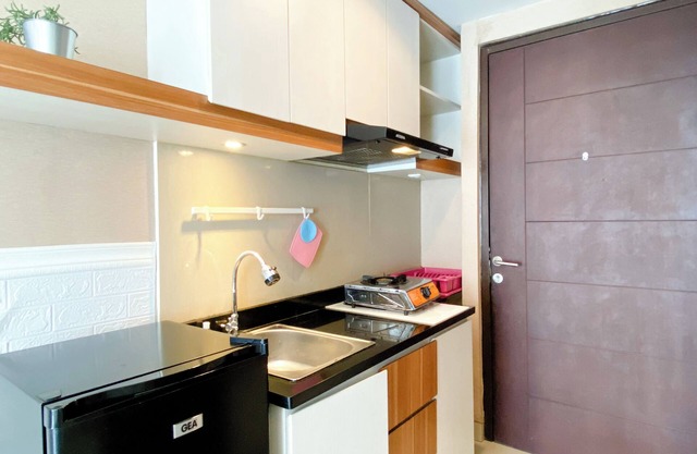 Good Deal And Restful Studio Grand Dhika City Apartment